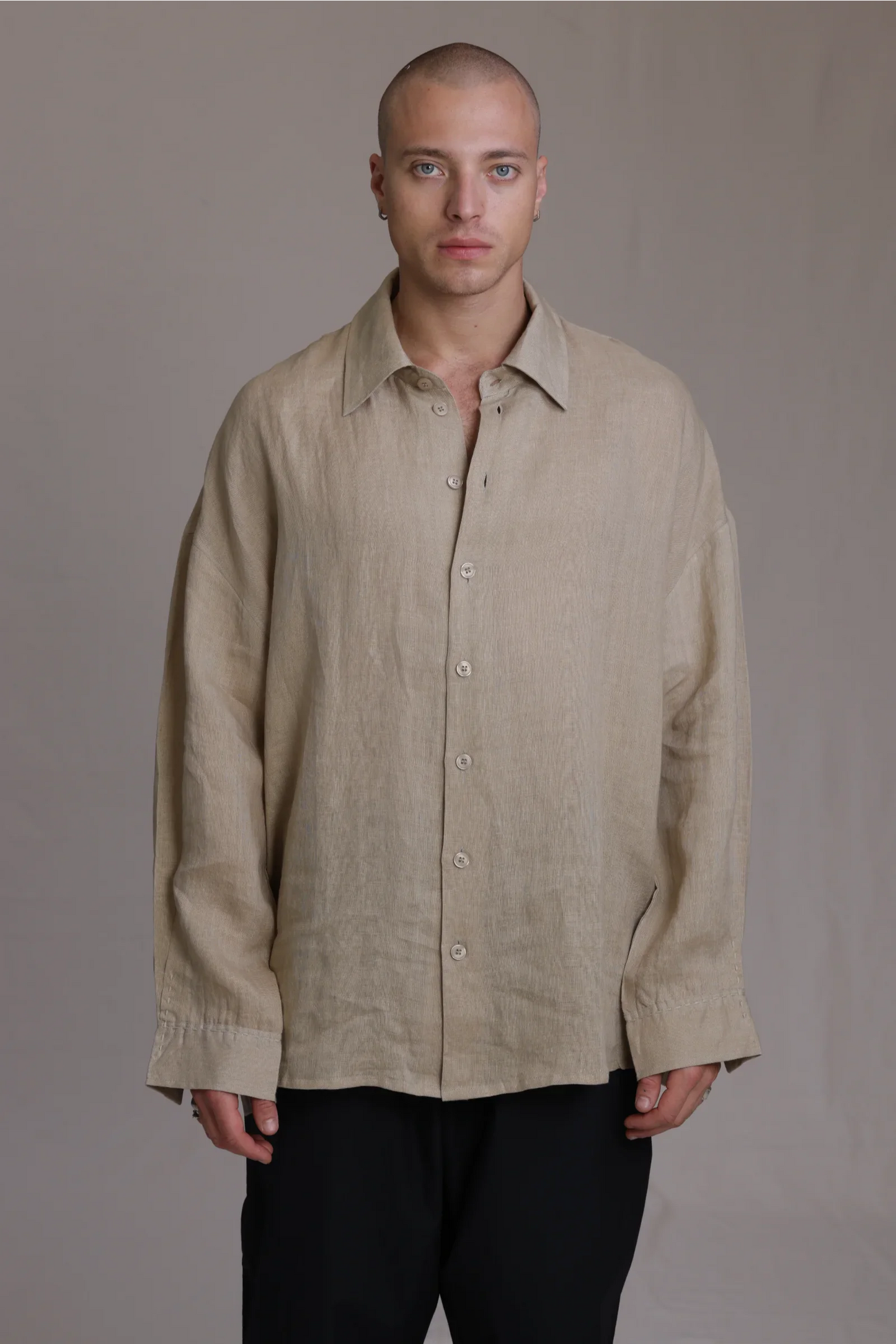 ALBI Toki Shirt, an oversized linen shirt with a classic collar and tonal hand-stitched detailing