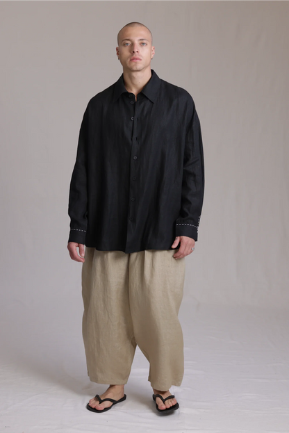 ALBI Kaze Shirt, an oversized linen shirt with a classic collar and bold hand-stitched detailing