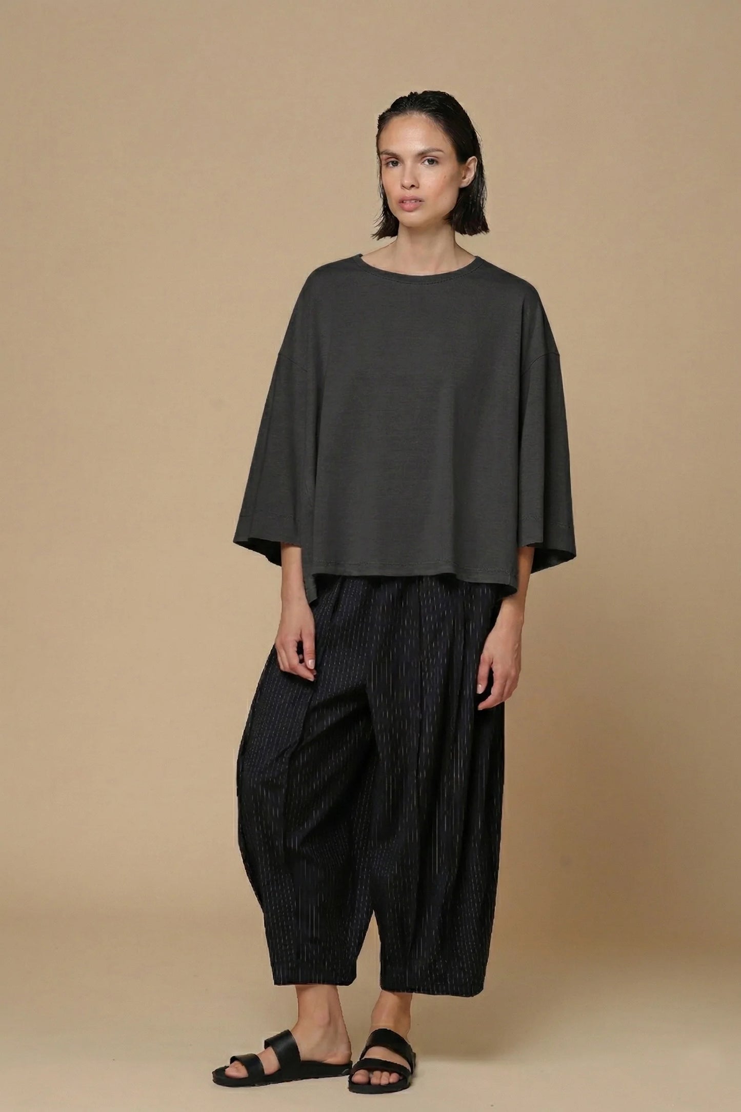 Q425 GRAY